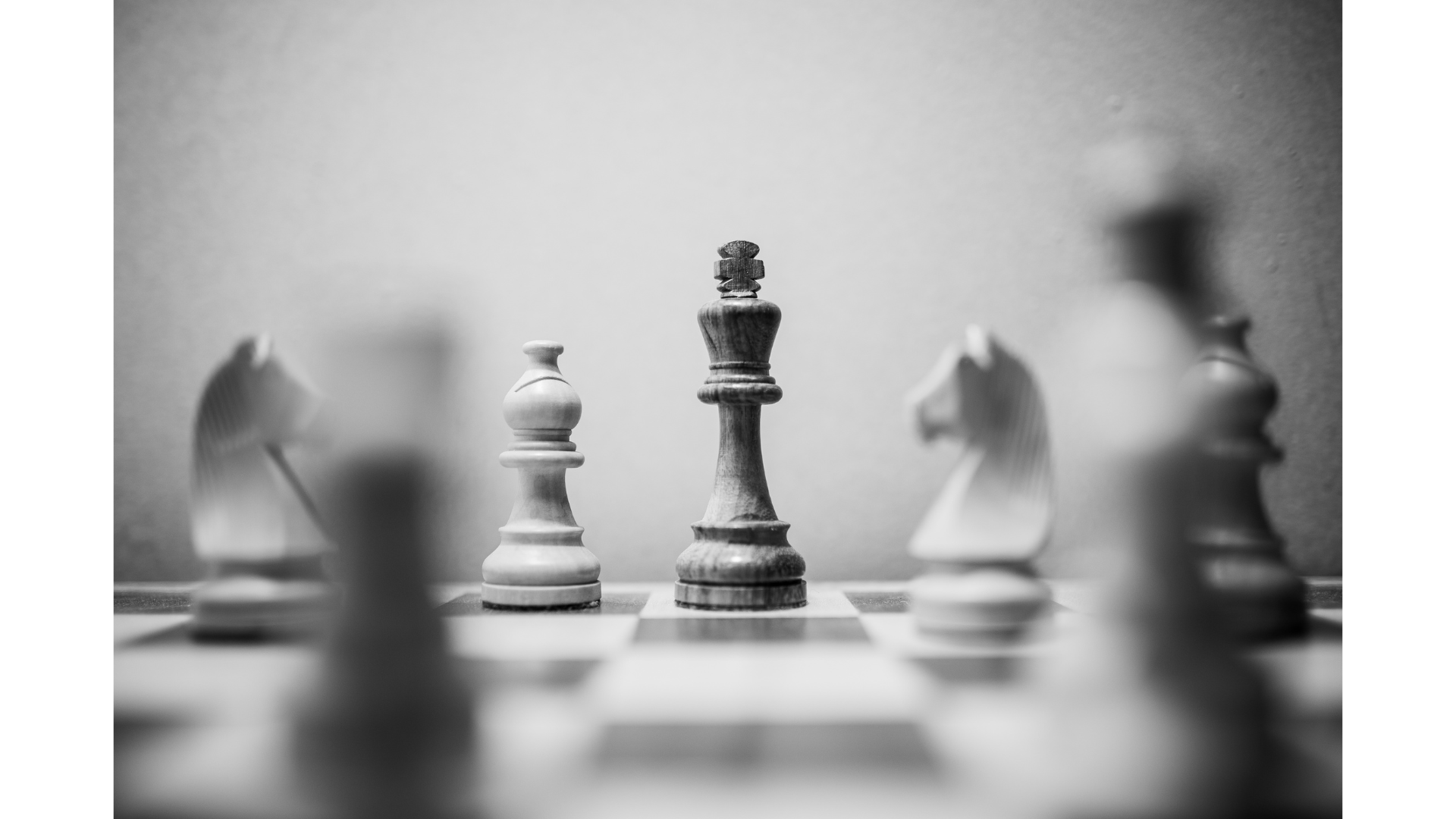 Recrutement au succès ou chasse de tête : quel modèle choisir ?